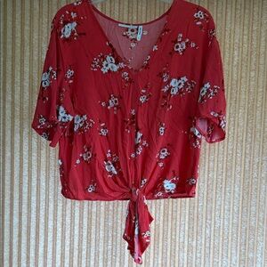 💙3 for $55💙Elegant Floral Tie-Front Blouse